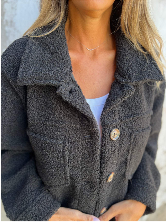 Magdalena™ Short Wool Jacket with Revers (One Piece)